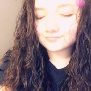 Meet your Posher, Lia